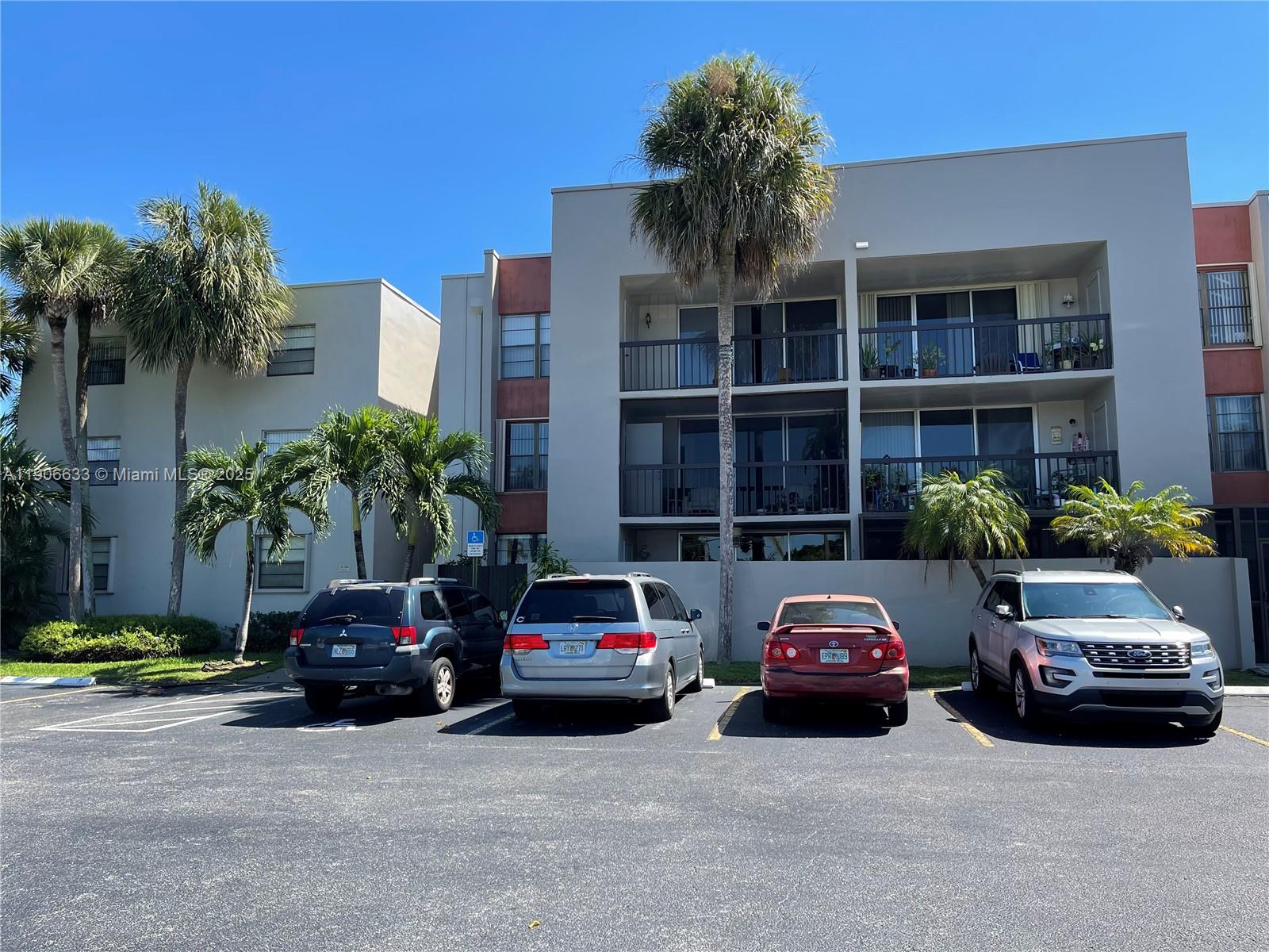 IMMACULATE!! 2 BED 2 FULL BATHS, BEUTIFUL CORNER UNIT, COMPLETELLY REMODEL, NEW KITCHEN, PARTIALLY NEW BATHROOM, FRESHLY PAINTED, NEW VERTICALS, BRIGHT AND SPACIOUS LAYOUT, LARGE BALCONY WITH A STORAGE UNIT, GATED COMMUNITY AND VERY WELL MAINTAINED, GREAT LOCATION, CLOSE TO MIAMI DADE COLLEGE, SHOPPING AND EXPRESSWAYS. A MUST SEE, WILL NOT LAST.