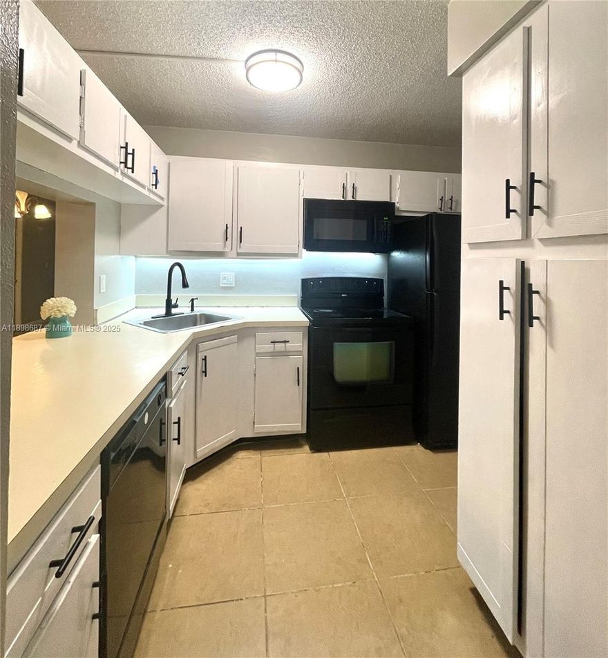 Available to move-in December 1st, 2025. 

Beautiful and very well maintained condominium on 2nd floor in the gated community of The Club at Orlando Condominium. Interior freshly painted. Tenant pays for only electricity service. Utilities included: WATER, SEWER, GARBAGE, BASIC CABLE, and INTERNET. Very spacious living and dining room combination with ceramic tile floor. Large master bedroom offers a walk-in closet and a private master bathroom. Inside Laundry Closet. Large screened in balcony and a spacious storage closet on the left side of the front door. 2 beds and 2 baths. Community has a large pool, spa, tennis courts, and community room. Great location within short distance to the library, major highways like 417, grocery stores, shopping, banks, restaurants, and much more