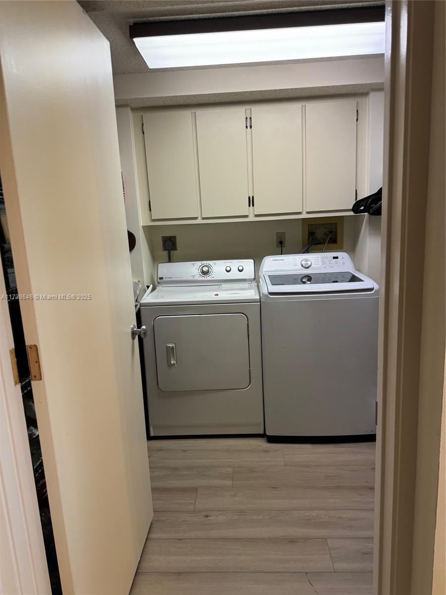 CYPRESS REACH AT PALM-AIR - Residential