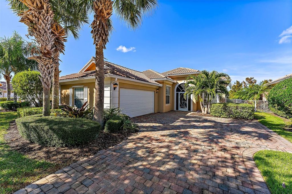 Photo of 11430 SW Rockingham Dr, Port Saint Lucie, FL 34987 (MLS # A11705061)