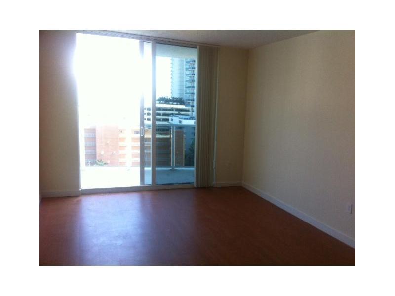 23 BISCAYNE BAY - Residential Lease