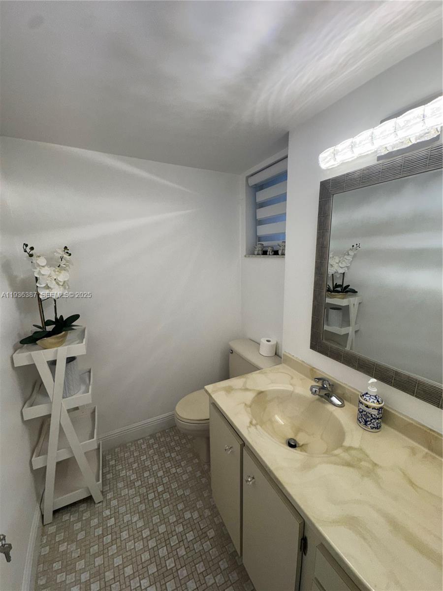 COLONY POINT 1 CONDO - Residential