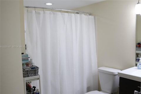 Tiny photo for Boynton Beach, FL 33435 (MLS # A12021167)