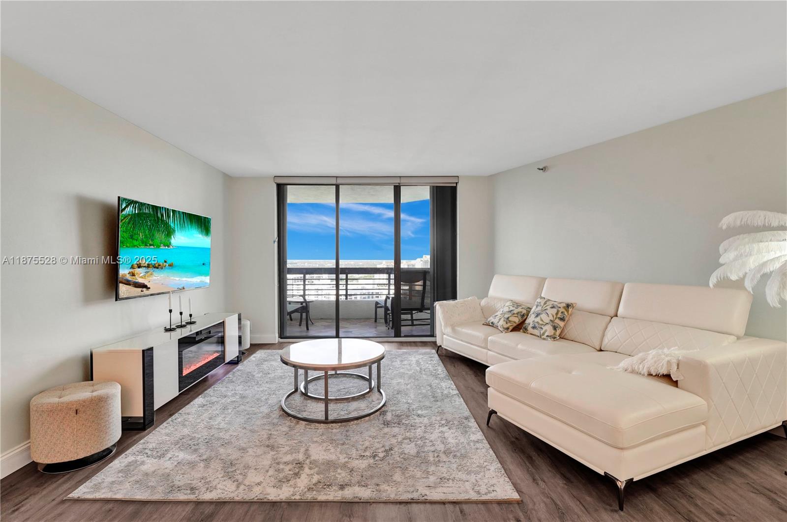 3500 Mystic Pointe Dr 3302