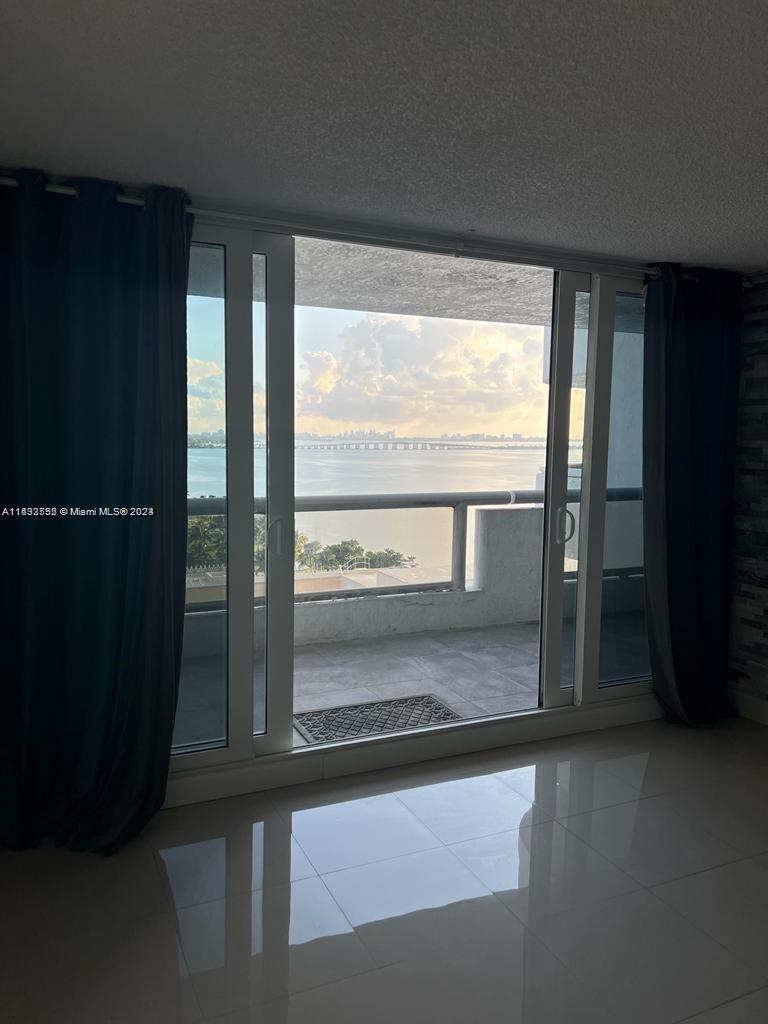 1717 N Bayshore Dr A-1638