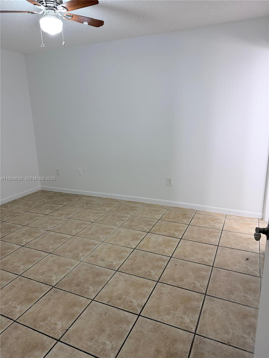 ROZLAND CONDO - Residential Lease