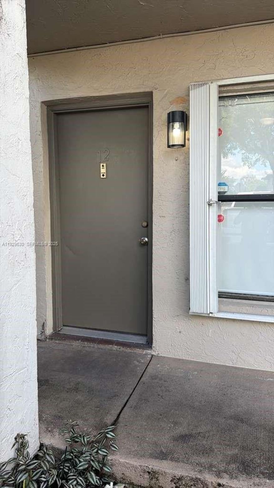 Charming 2 bed/2 bath condo conveniently located near shopping centers and main roads. Features washer dryer blackout shades 1st floor unit 1 parking plus 1 visitor parking with decal. Don't miss this opportunity.