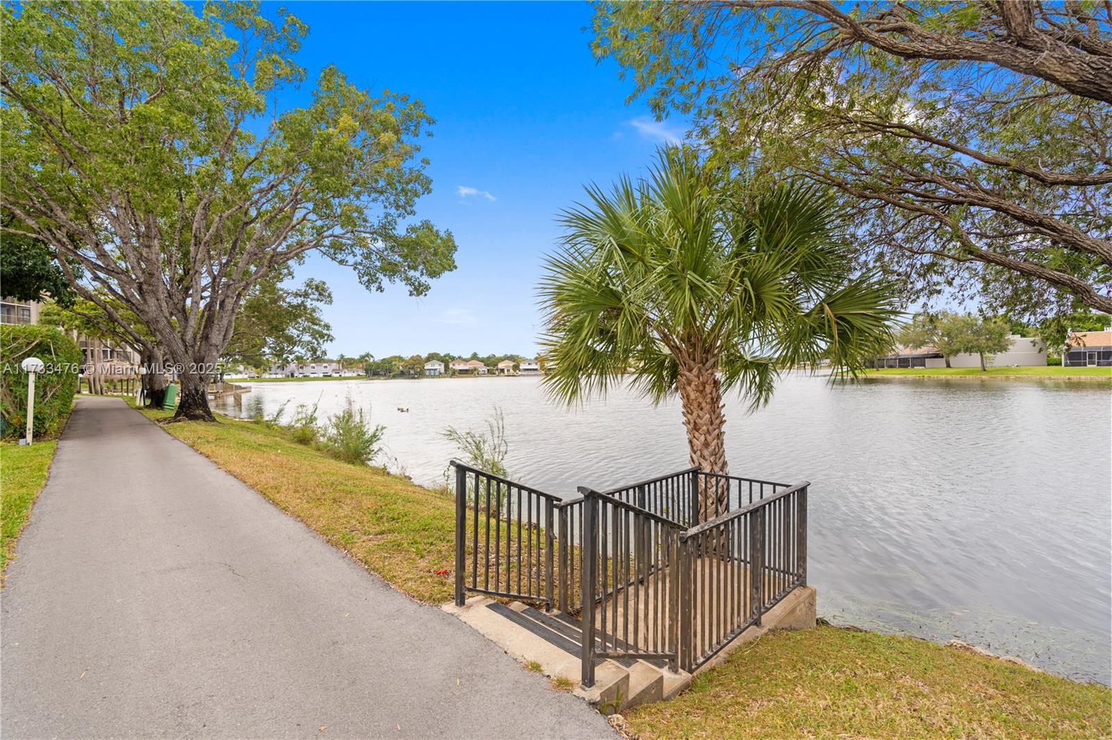 COLONY POINT 4 CONDO - Residential