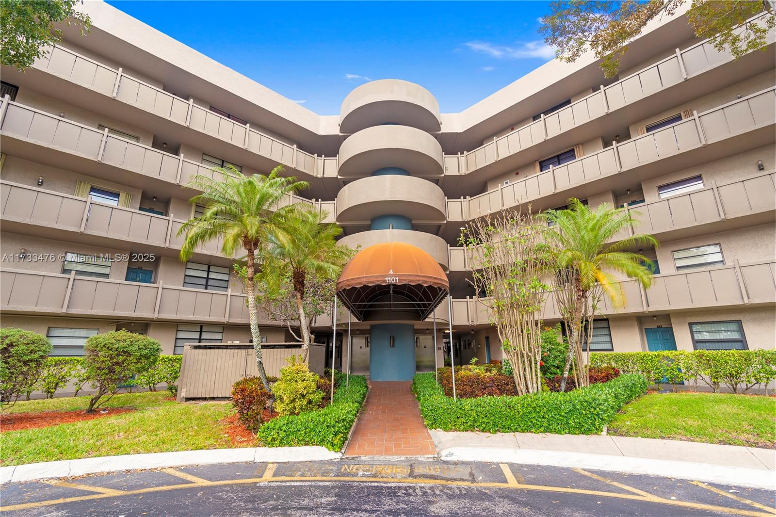 COLONY POINT 4 CONDO - Residential