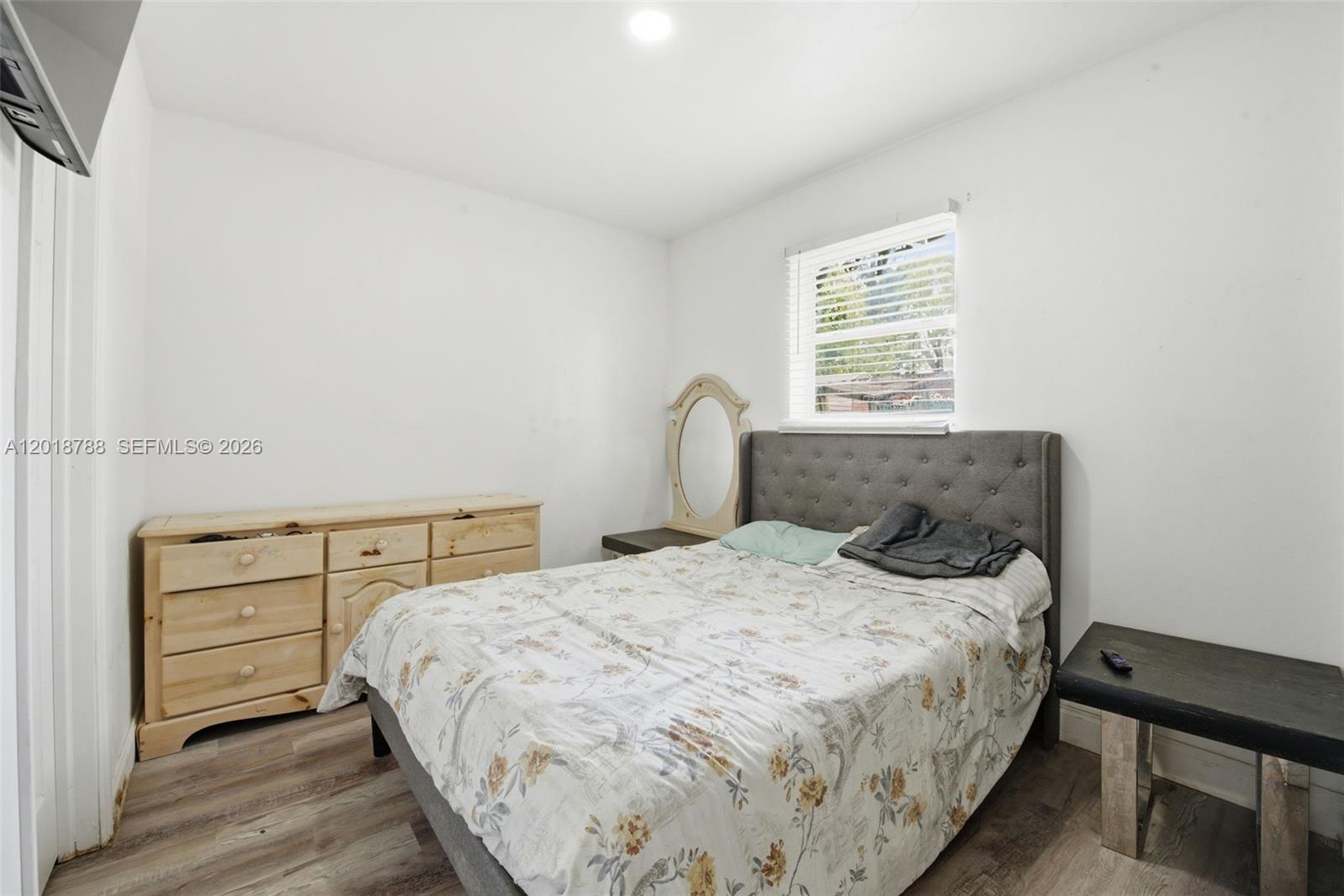 LAKE FOREST SEC 4 - Residential