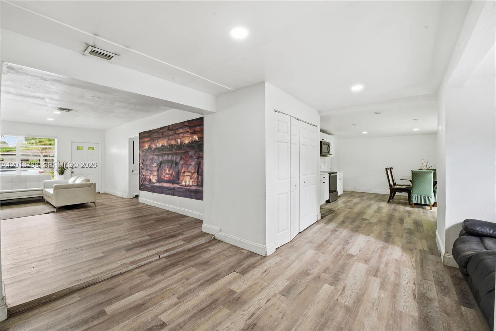 LAKE FOREST SEC 4 - Residential