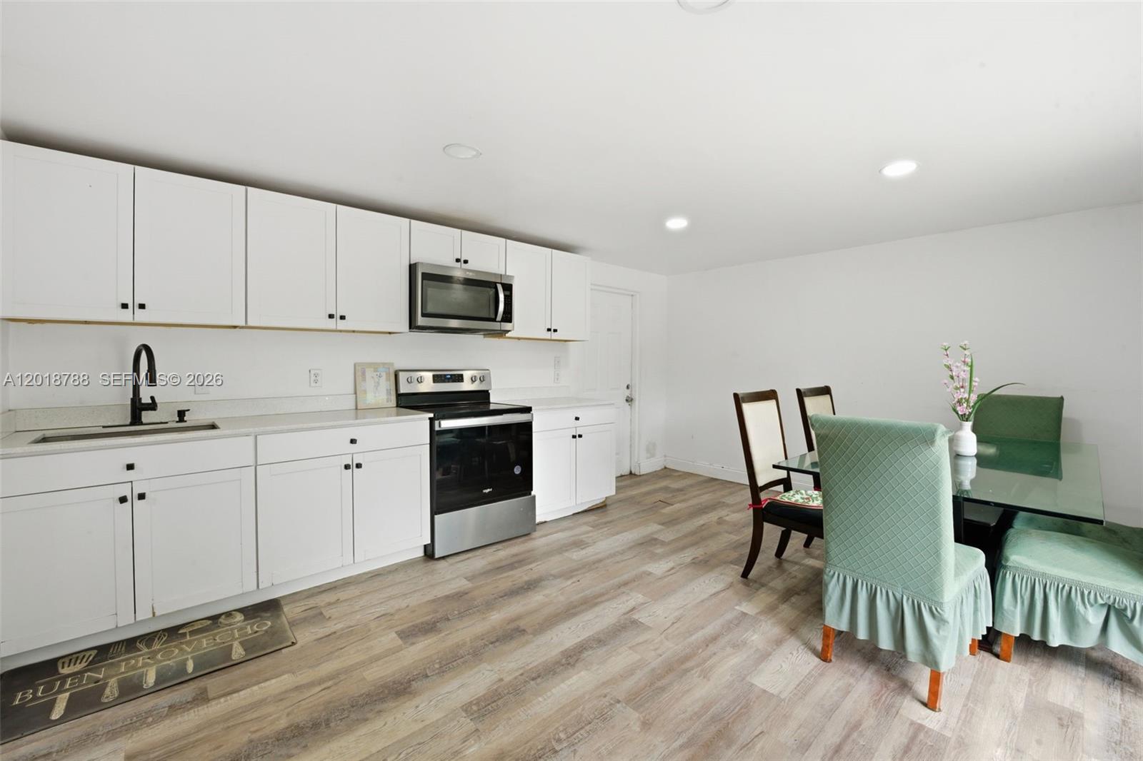 LAKE FOREST SEC 4 - Residential