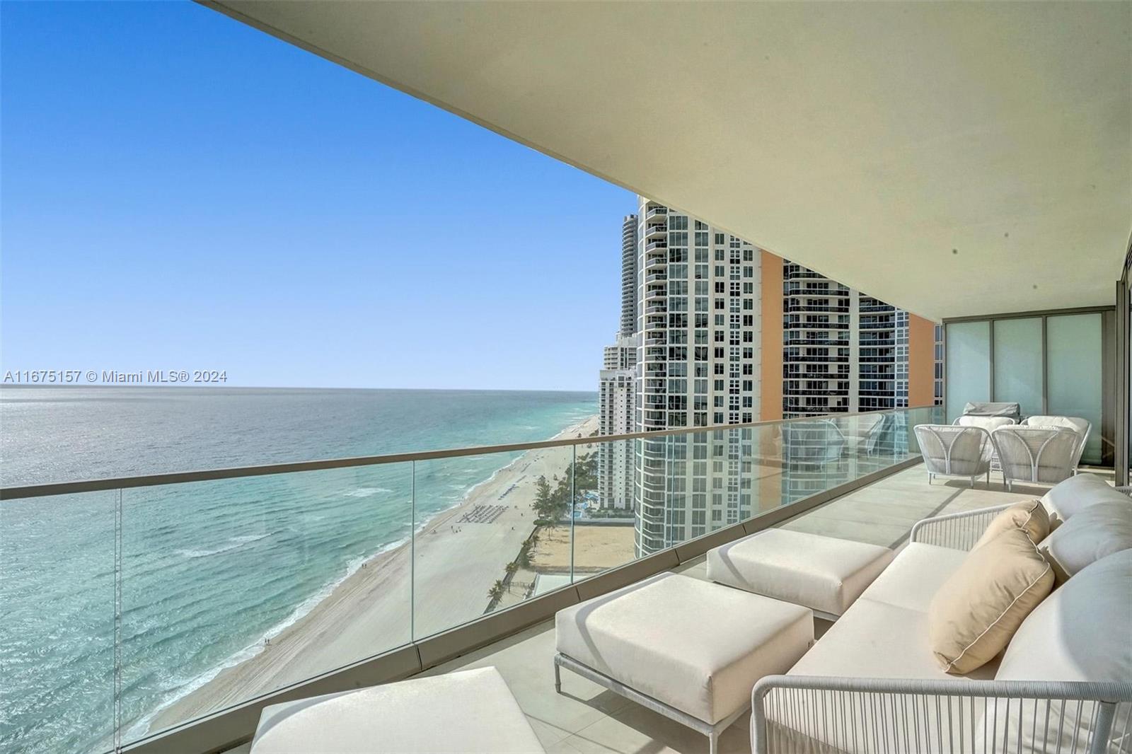 ARMANI CASA - Residential
