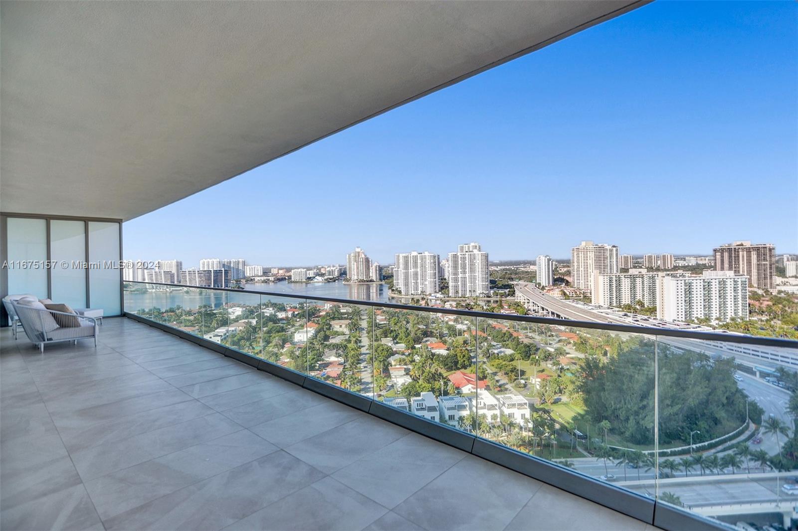 ARMANI CASA - Residential