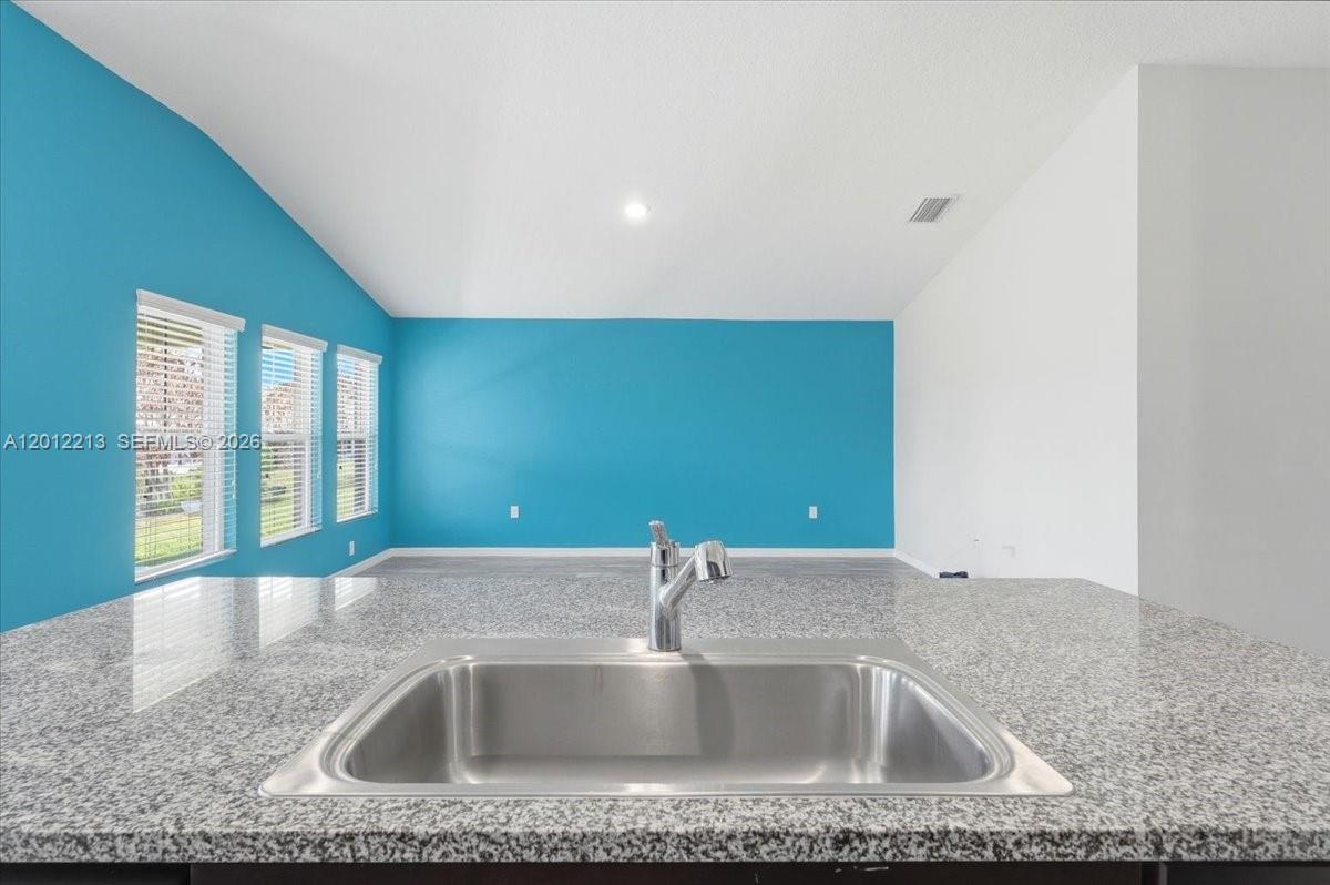 PINNACLE POINT - Residential