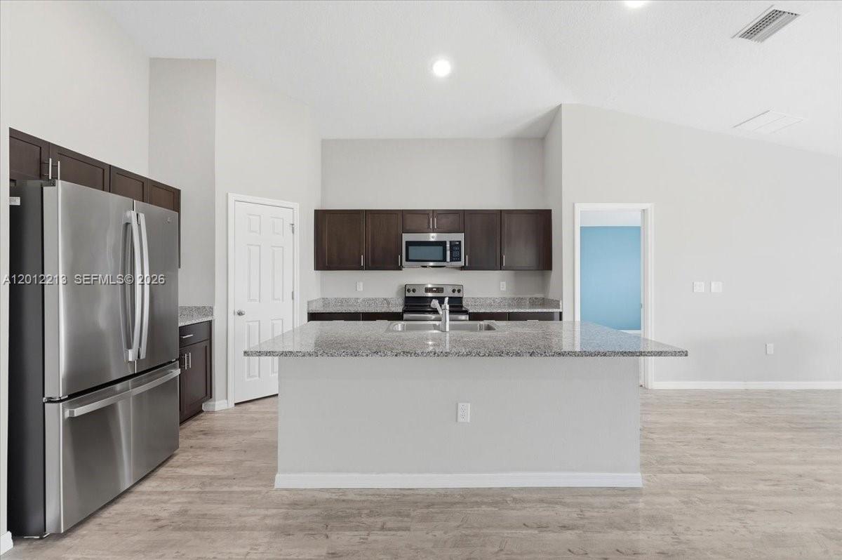 PINNACLE POINT - Residential