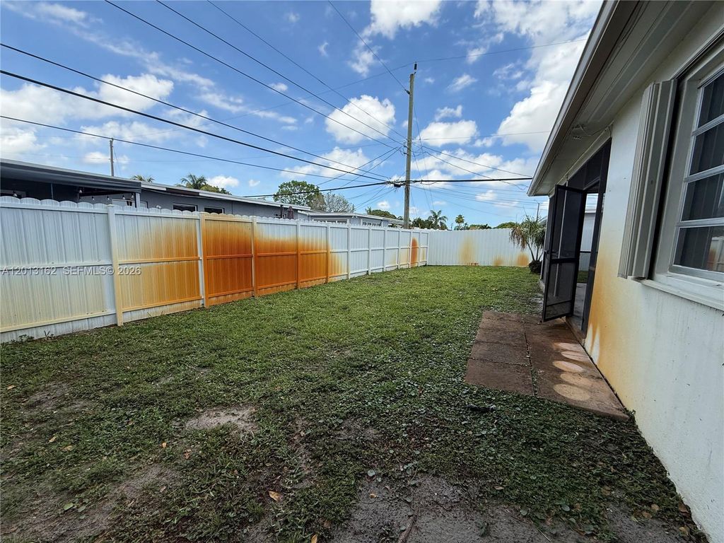 Photo of 7611 NW 2nd St #7611, Pembroke Pines, FL 33024 (MLS # A12013162)