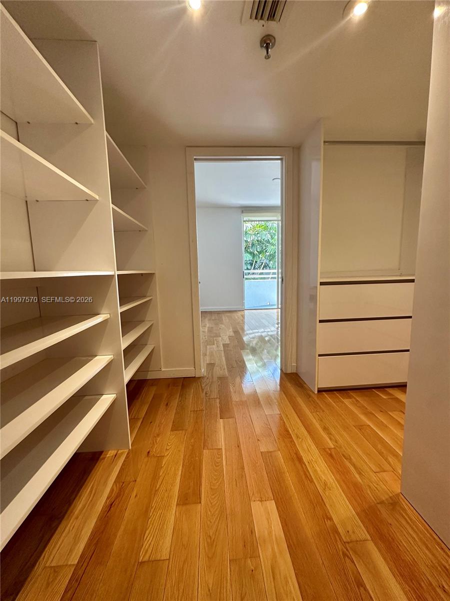 OCEAN 91 CONDO - Residential