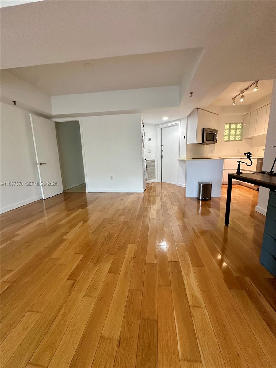 OCEAN 91 CONDO - Residential