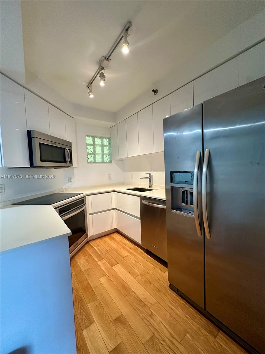 OCEAN 91 CONDO - Residential