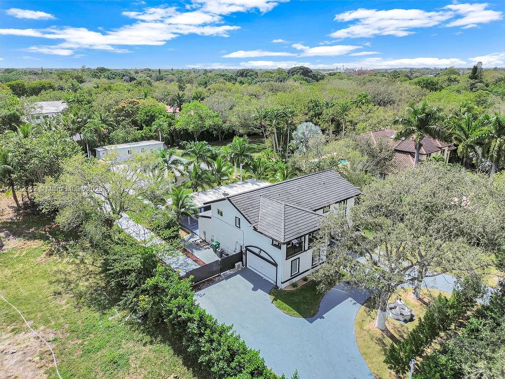 SUNILAND ESTATES - Residential Lease