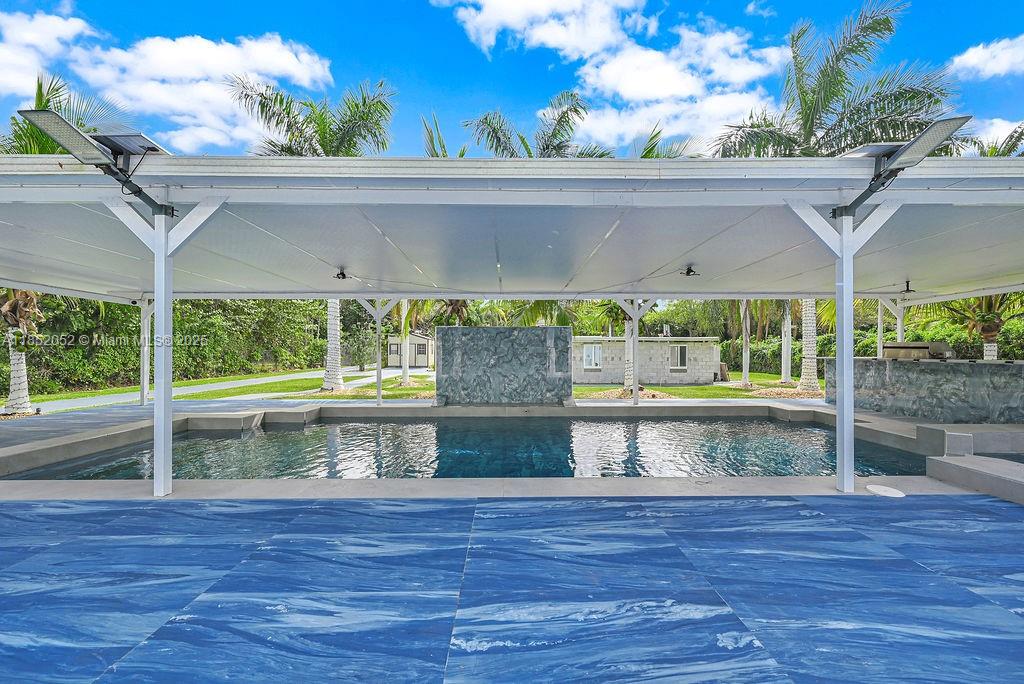 SUNILAND ESTATES - Residential Lease