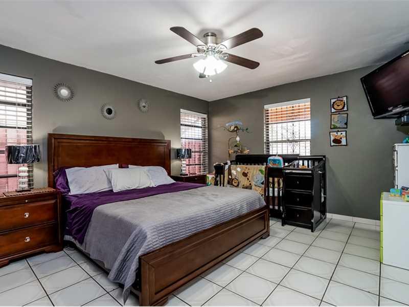 SWEETWATER GOLF COURSE TO - Residential