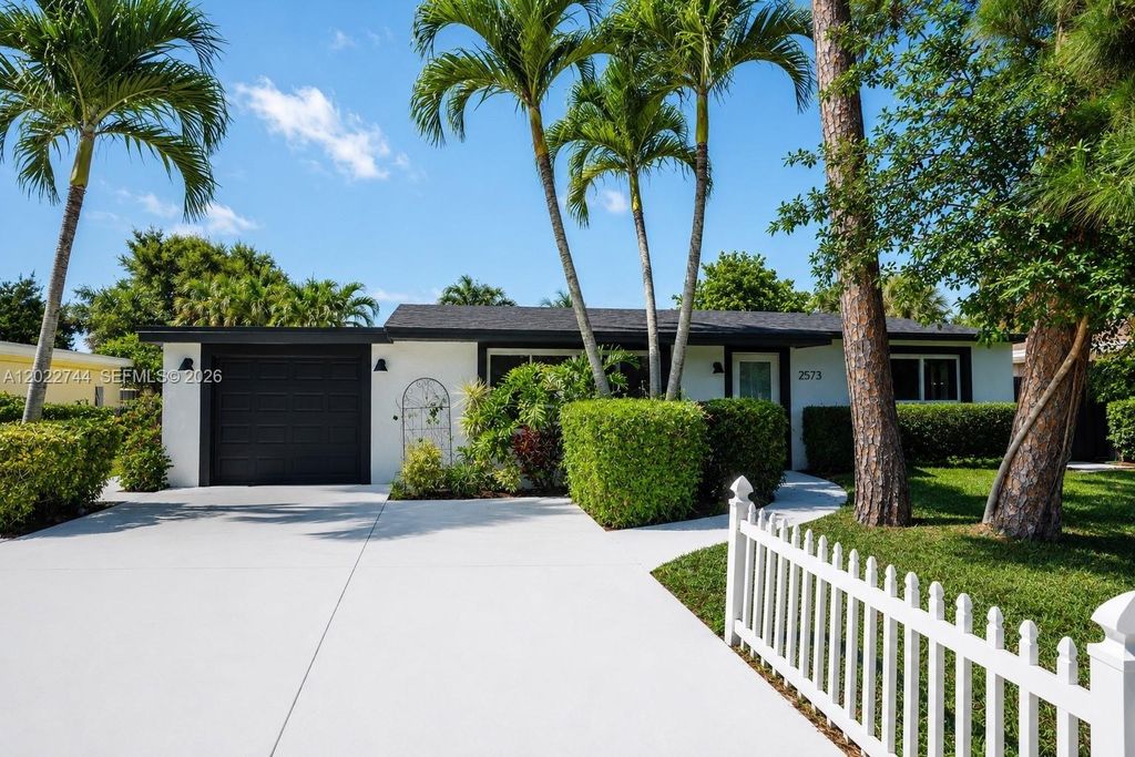 Photo of 2573 Conroy Dr, North Palm Beach, FL 33403 (MLS # A12022744)