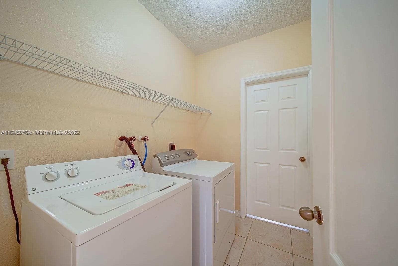 BISMARK HOMES AT VENEZIA - Residential Lease