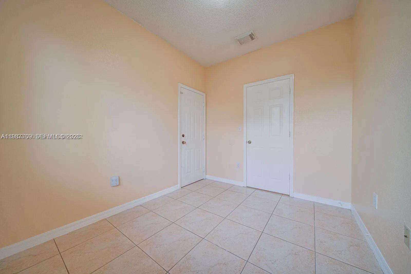 BISMARK HOMES AT VENEZIA - Residential Lease