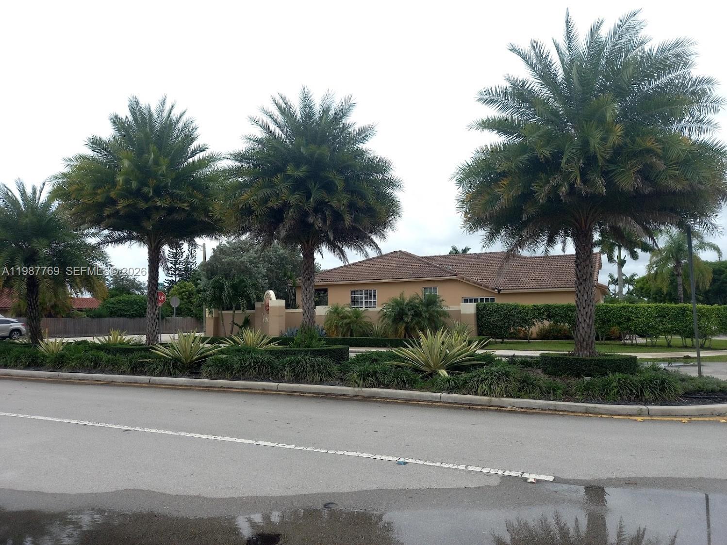 BISMARK HOMES AT VENEZIA - Residential Lease