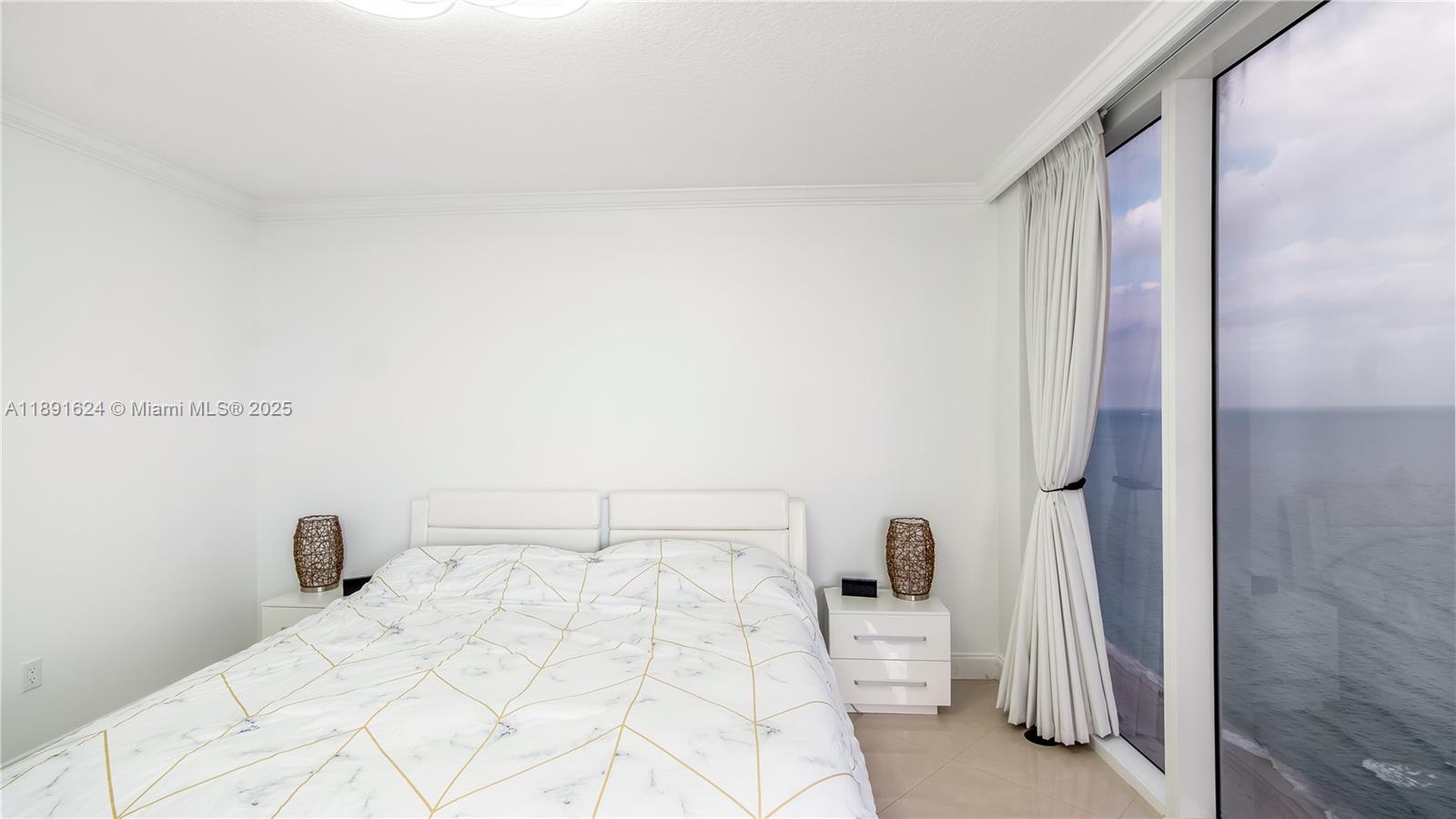 LA PERLA CONDO - Residential