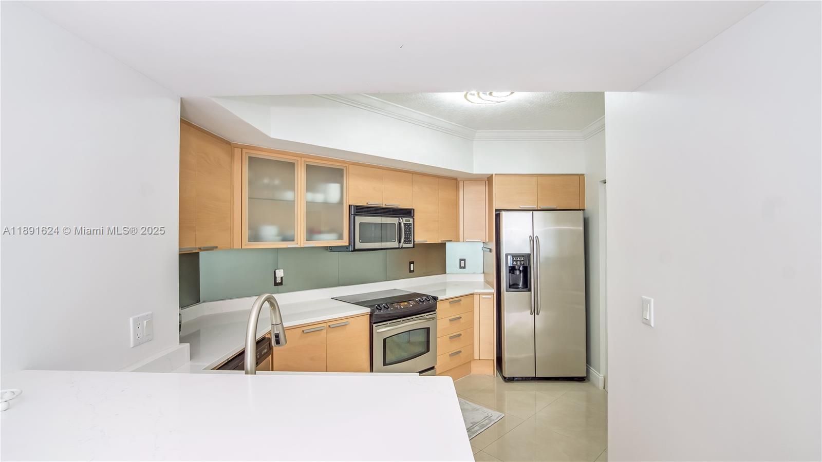 LA PERLA CONDO - Residential