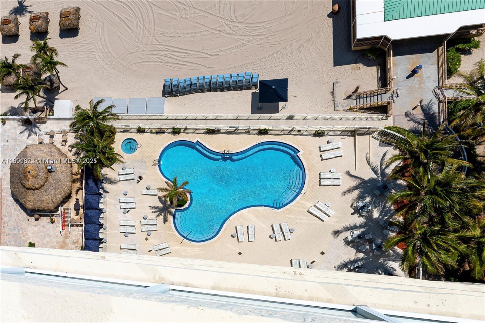 LA PERLA CONDO - Residential