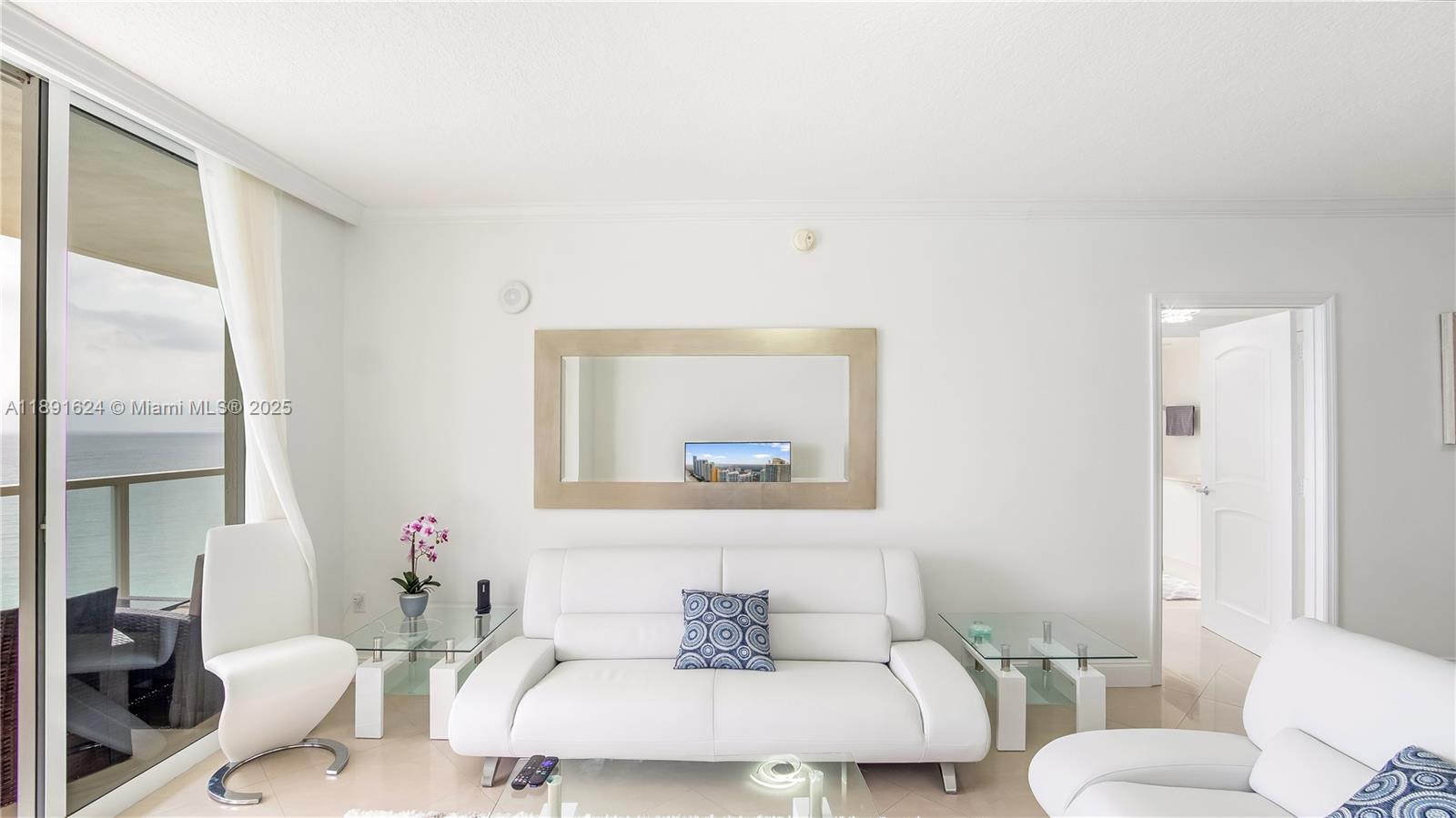 LA PERLA CONDO - Residential