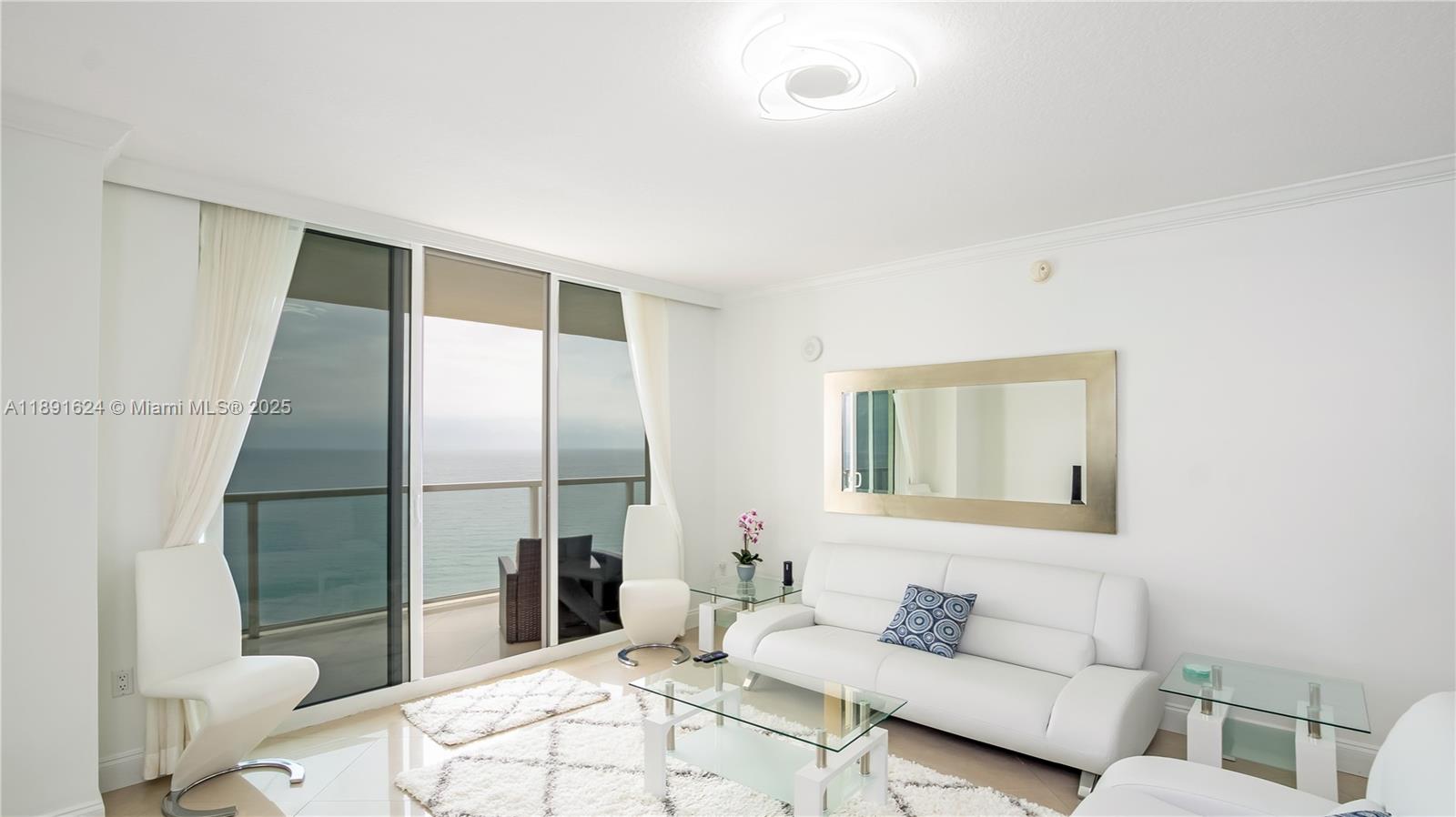 LA PERLA CONDO - Residential