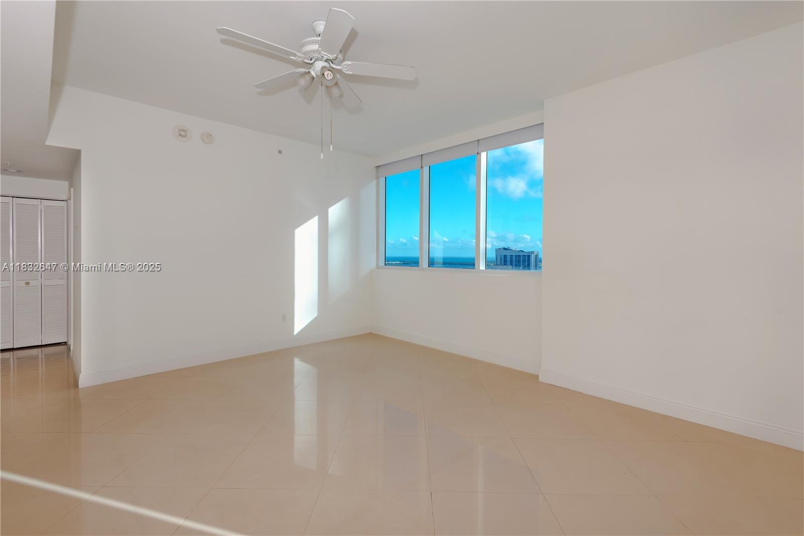 244 Biscayne Blvd 4108