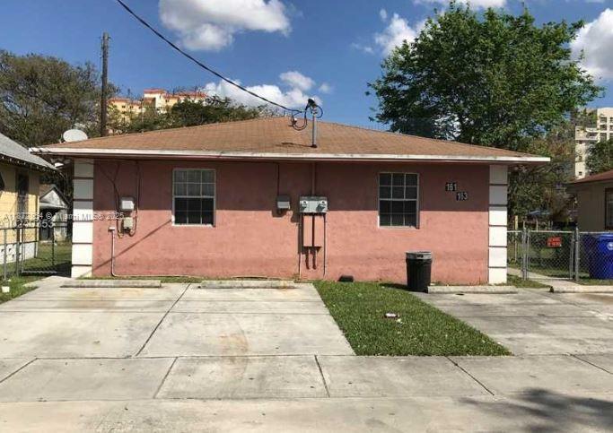Spacious 4-bedroom, 2-bathroom duplex featuring tile floors, parking and private washer and dryer. Conveniently located. Pets under 20 lbs are welcome. Managed by a professional management company. No HOA. Don't miss this opportunity.