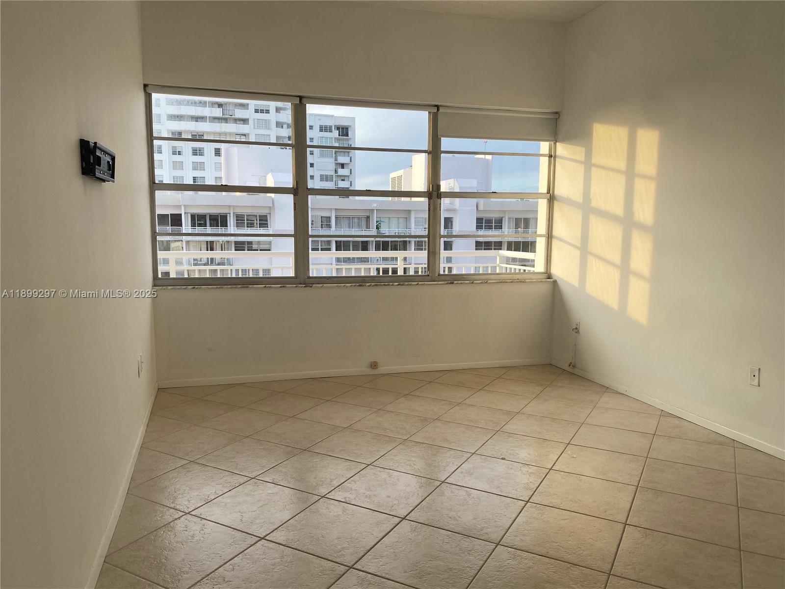 DEL PRADO MARINA - Residential Lease