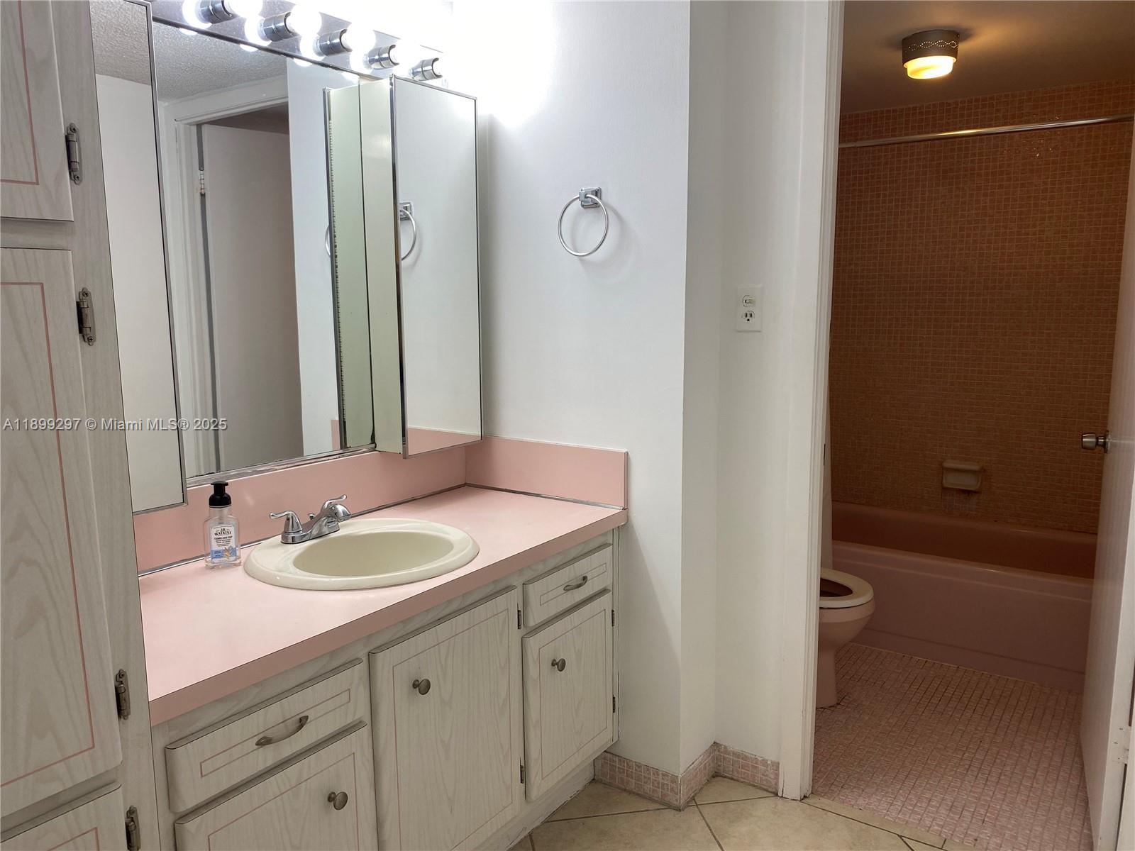 DEL PRADO MARINA - Residential Lease