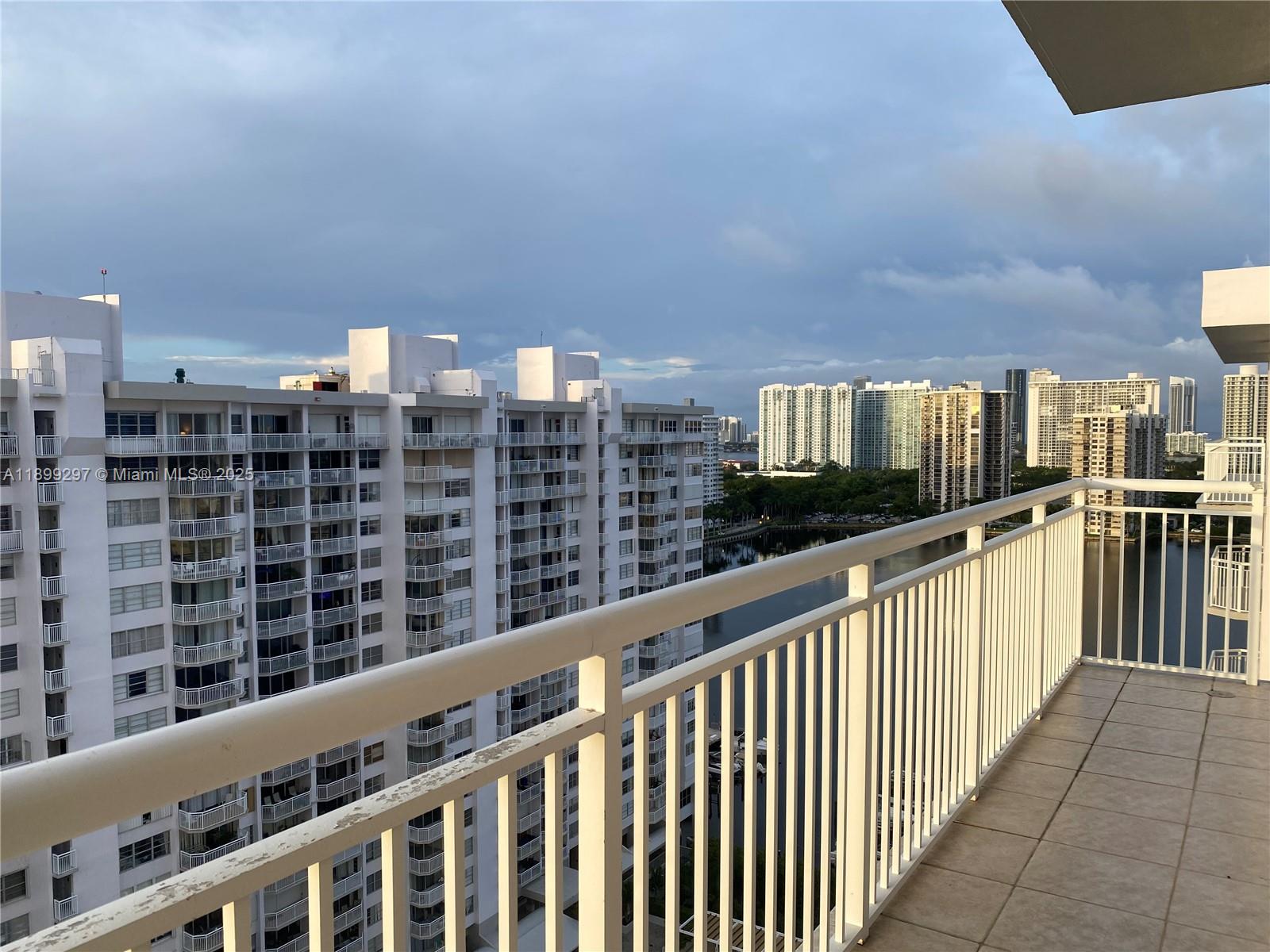 DEL PRADO MARINA - Residential Lease