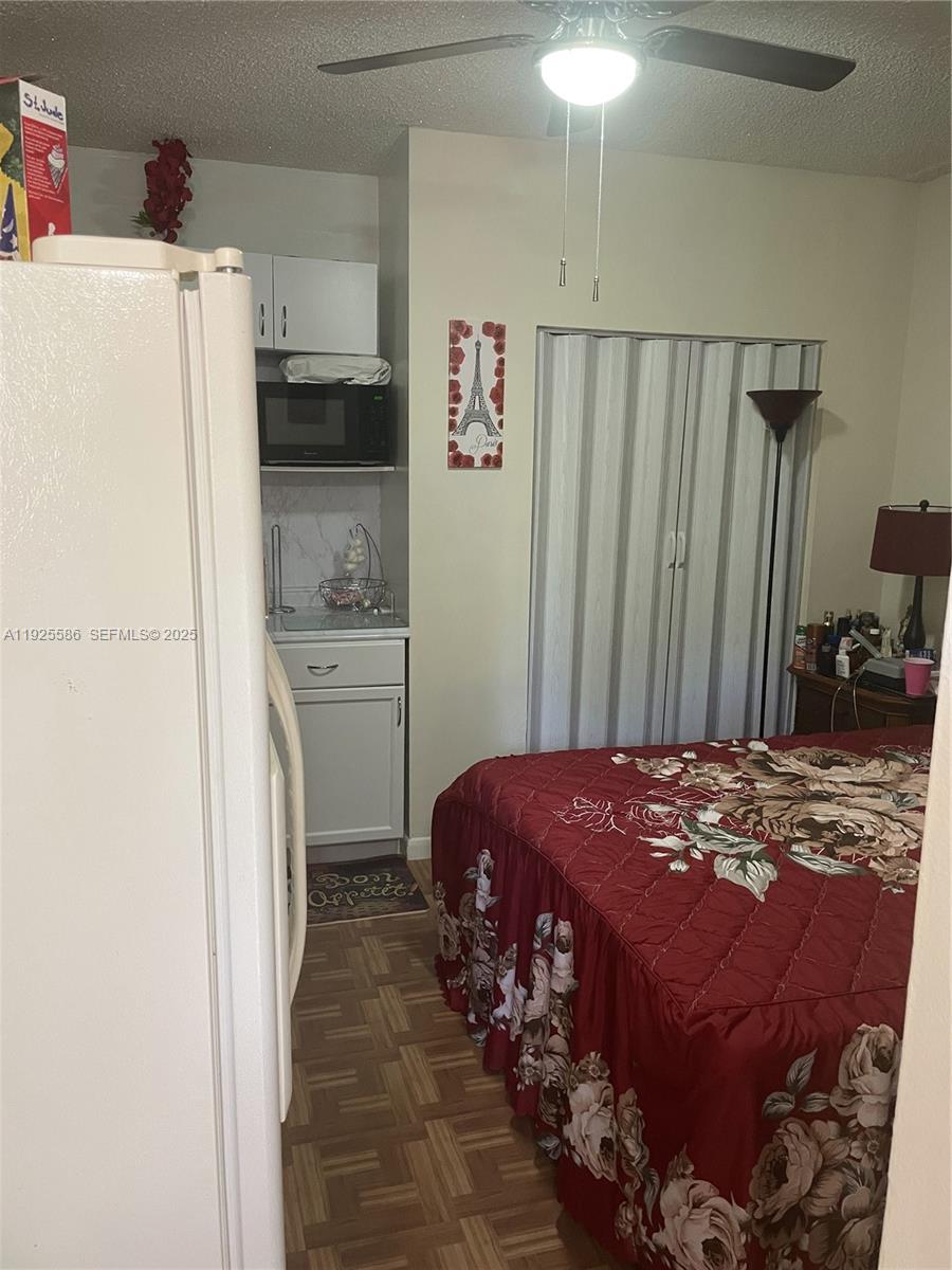 SOUTHWEST MANORS SEC 9 - Residential