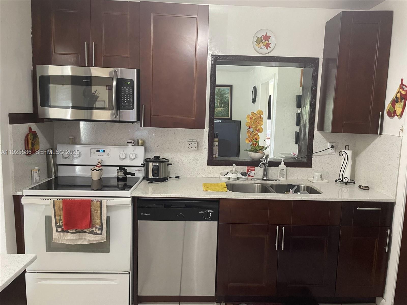 SOUTHWEST MANORS SEC 9 - Residential