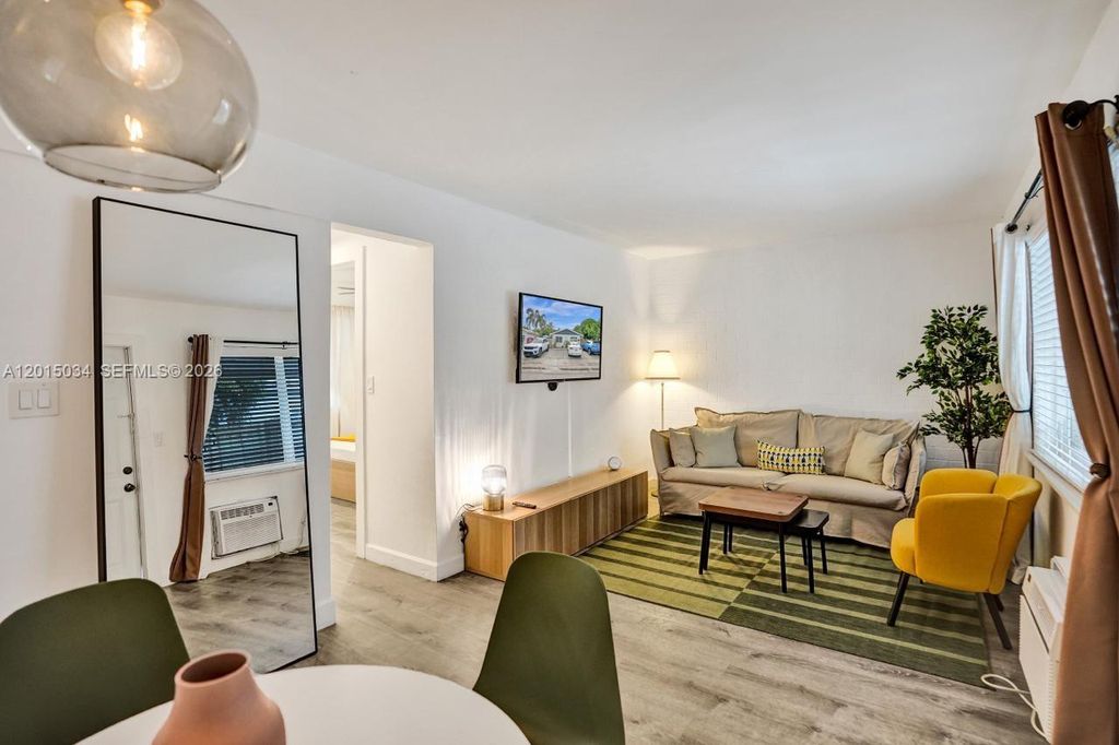 Photo of 1239 NE 15th Ave #1, Fort Lauderdale, FL 33304 (MLS # A12015034)