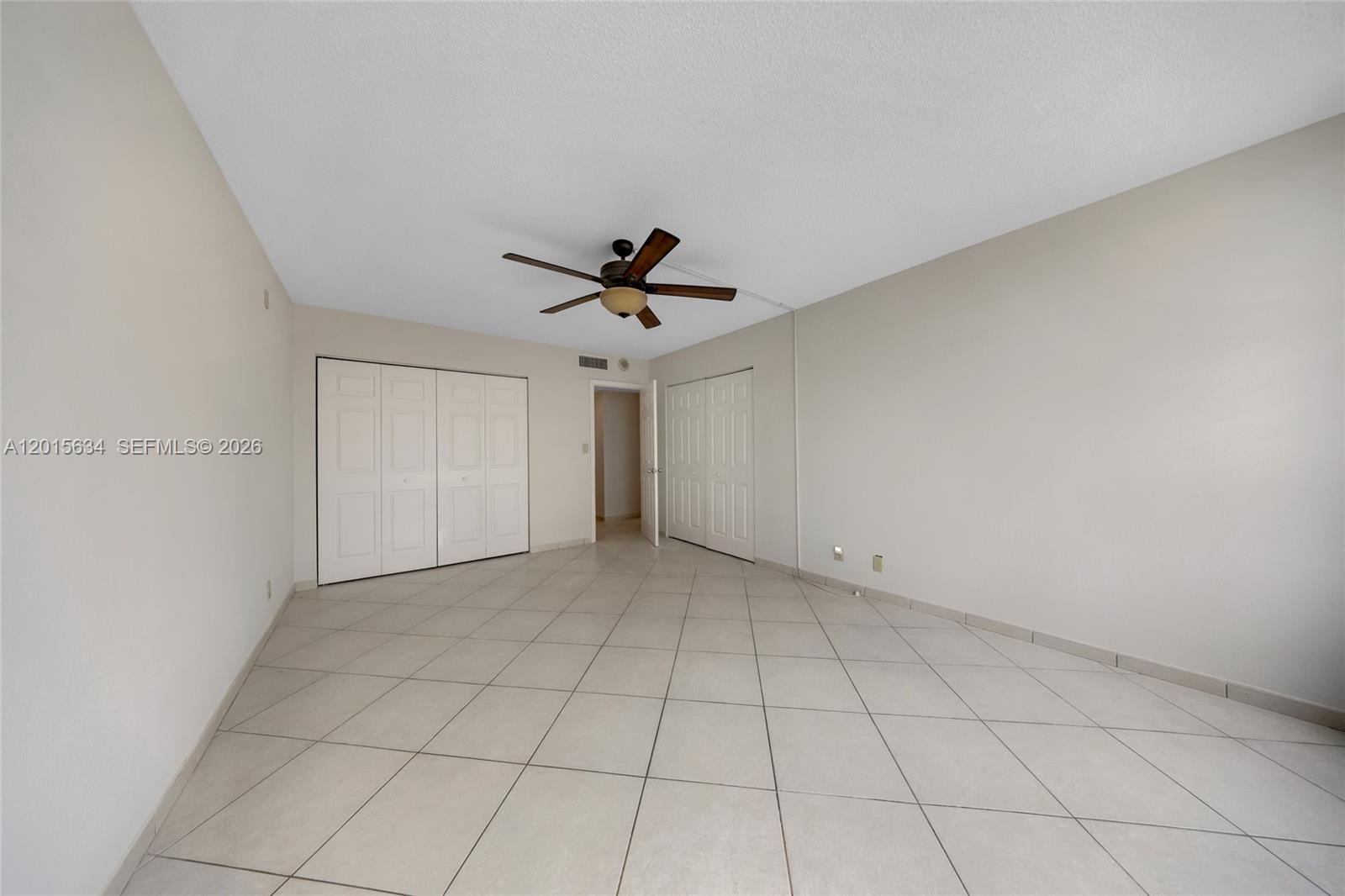 OLYMPUS CONDO PHASE - Residential