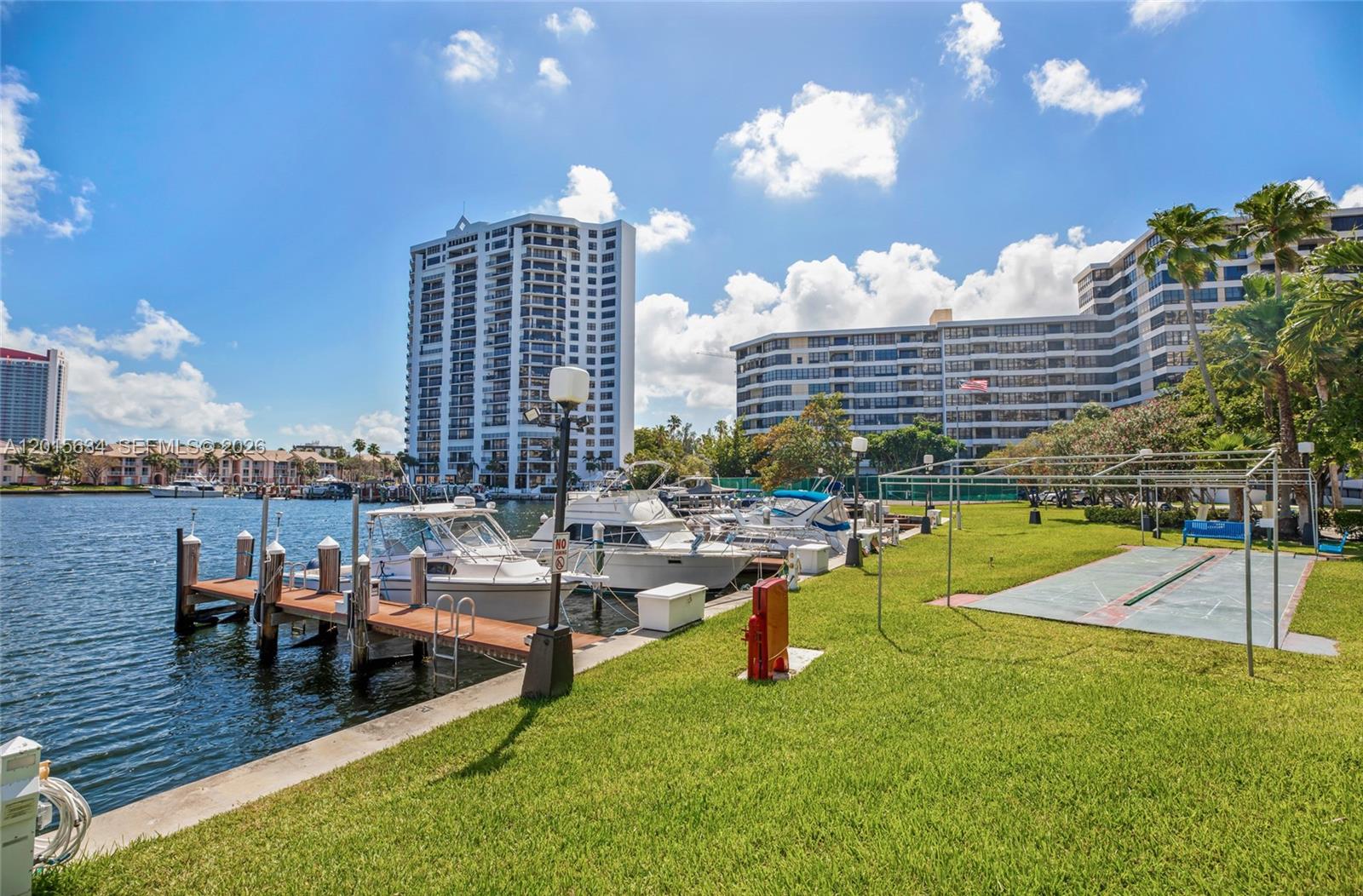 OLYMPUS CONDO PHASE - Residential