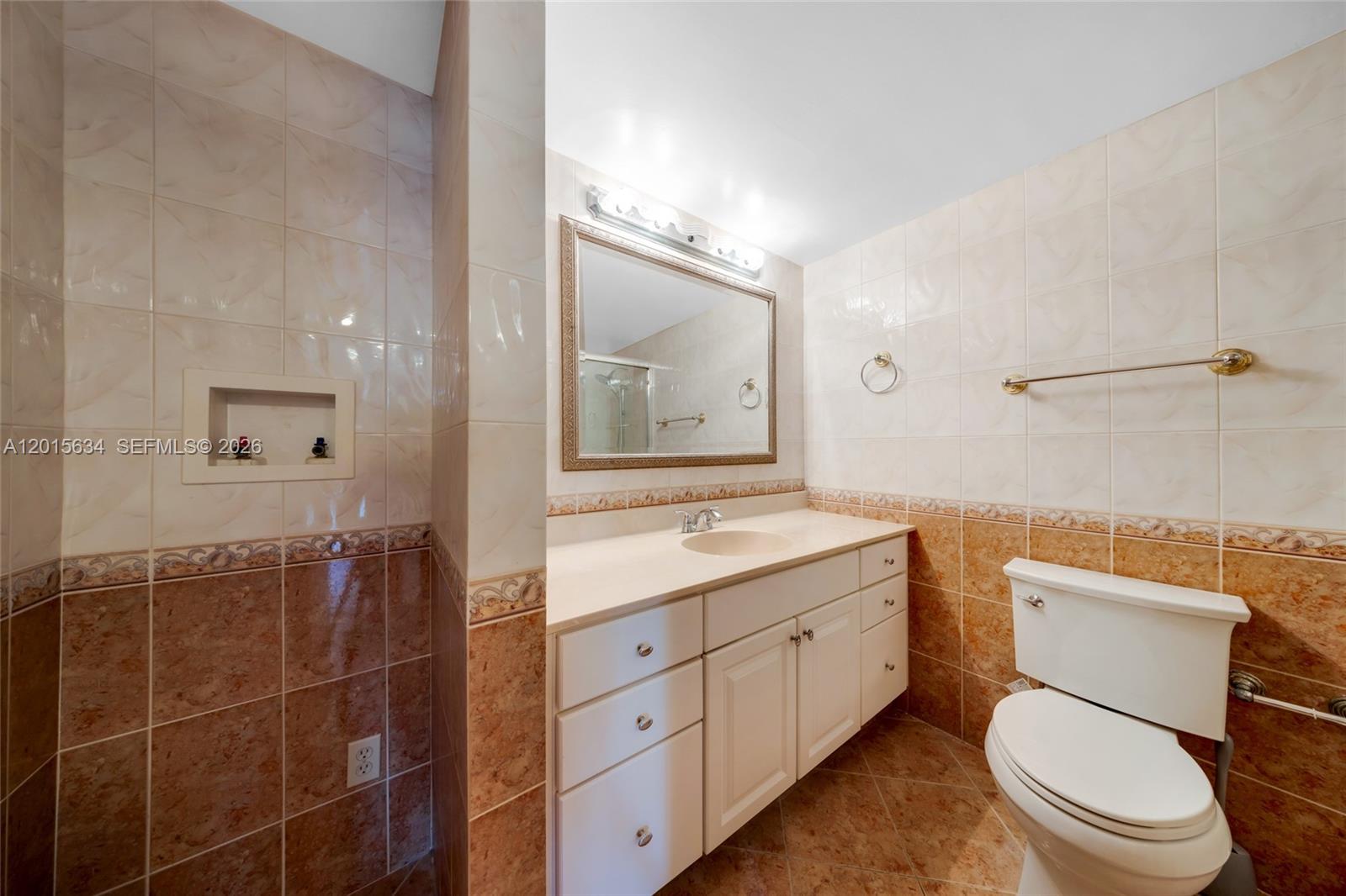 OLYMPUS CONDO PHASE - Residential