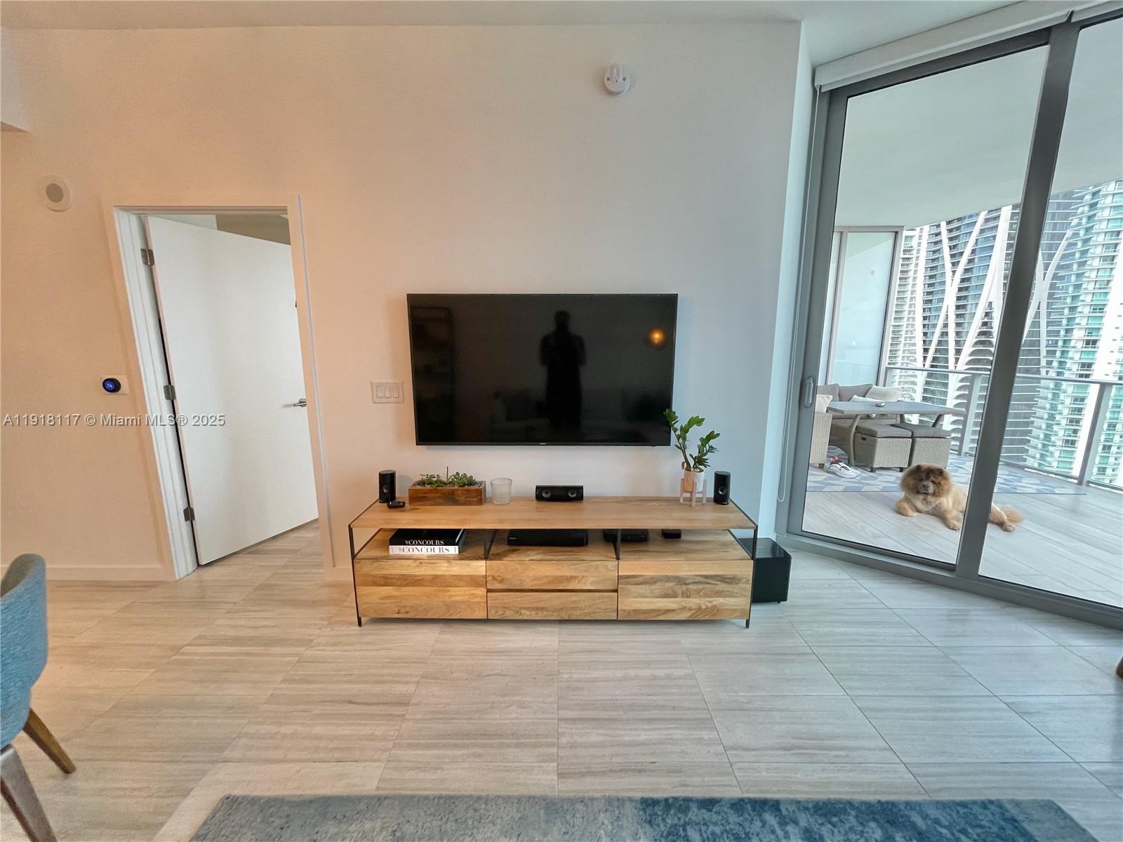 PARAMOUNT MIAMI WORLDCENT - Residential