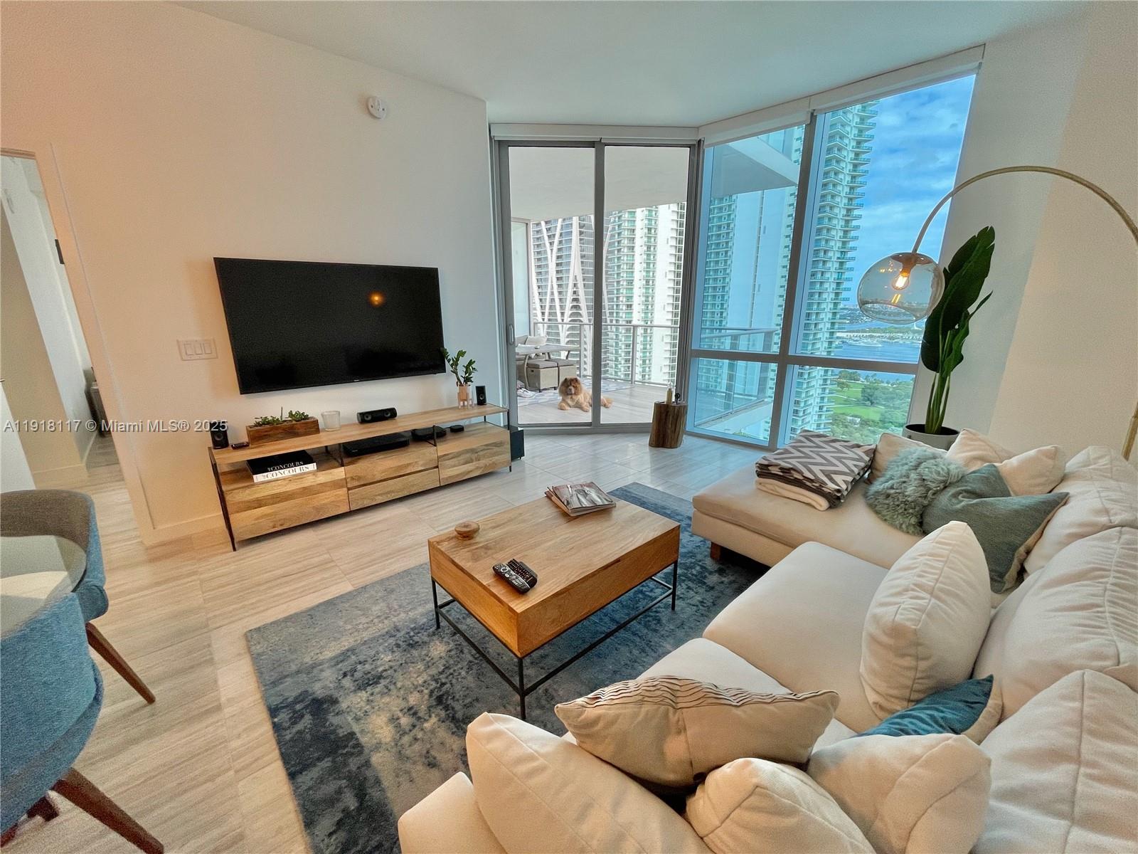 PARAMOUNT MIAMI WORLDCENT - Residential