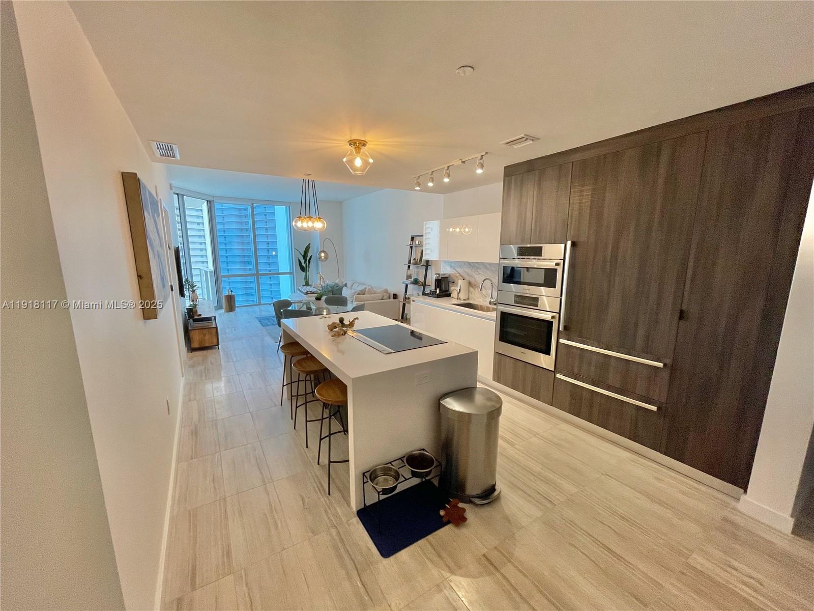 PARAMOUNT MIAMI WORLDCENT - Residential